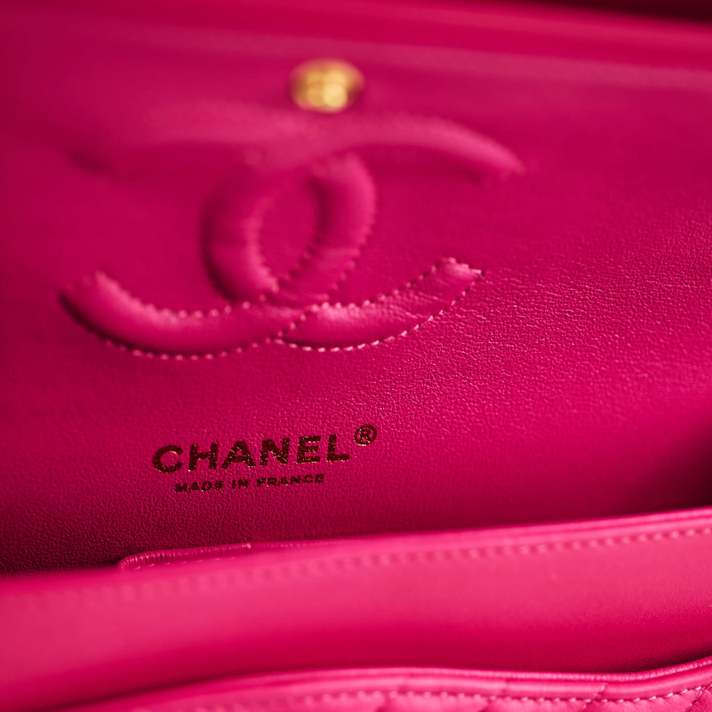 Chanel Medium/Large Classic Flap Chevron Lambskin Fuchsia Pink