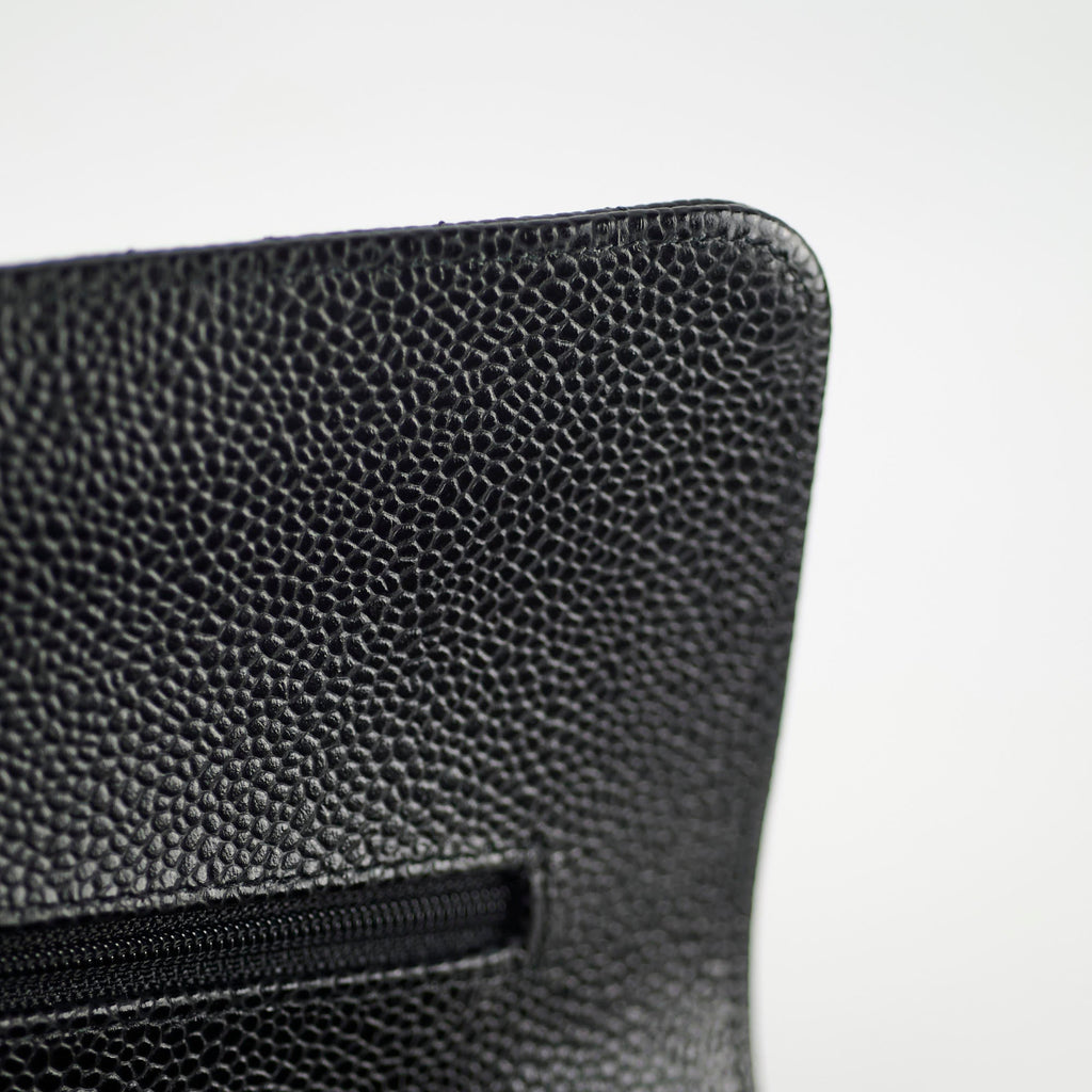 Chanel Medium Classic Flap Black Caviar GHW