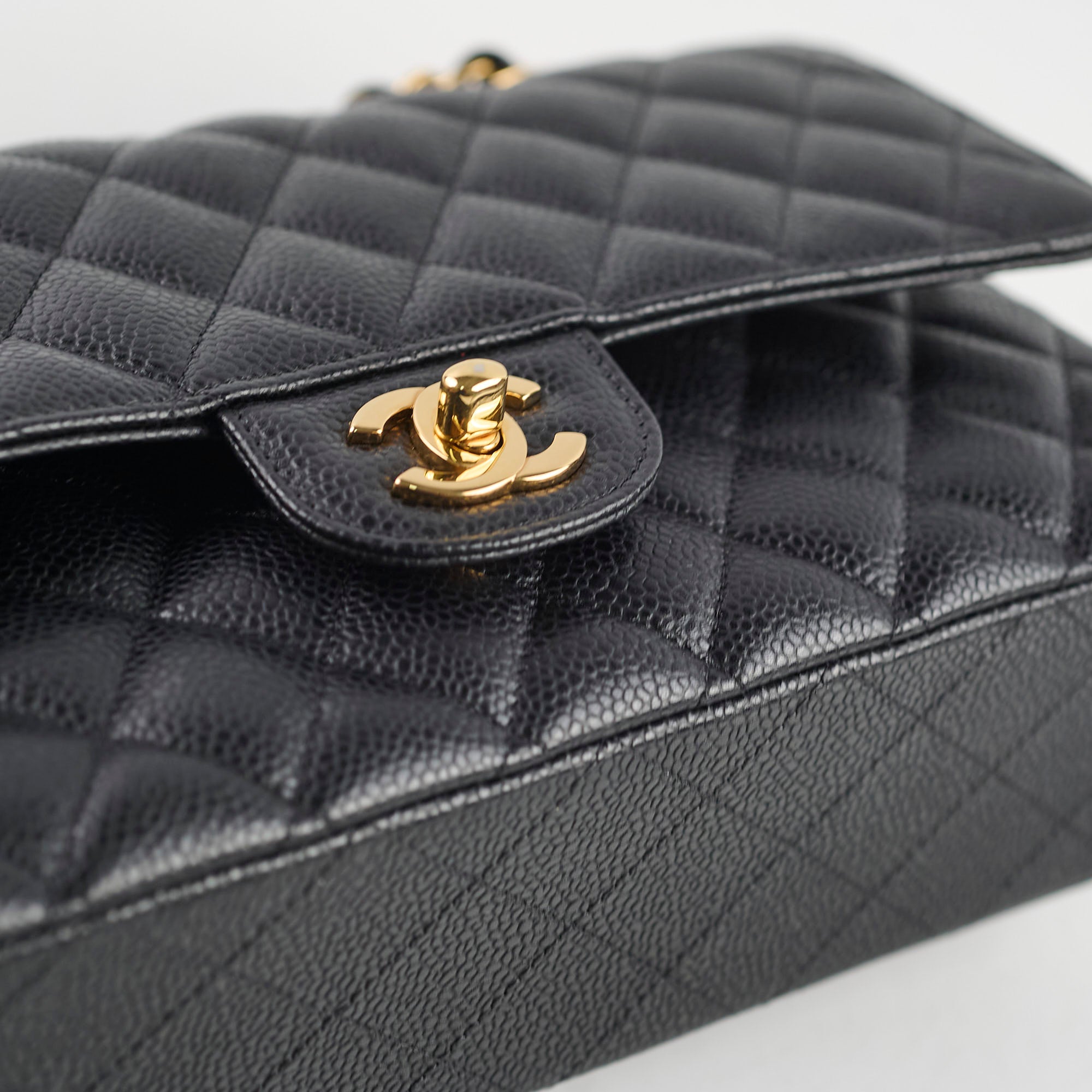 Chanel Caviar Medium/Large Classic Flap Black