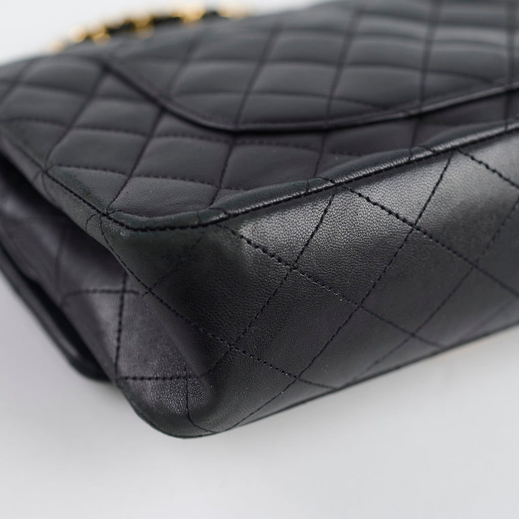 Chanel Medium Classic Flap Black Lambskin GHW