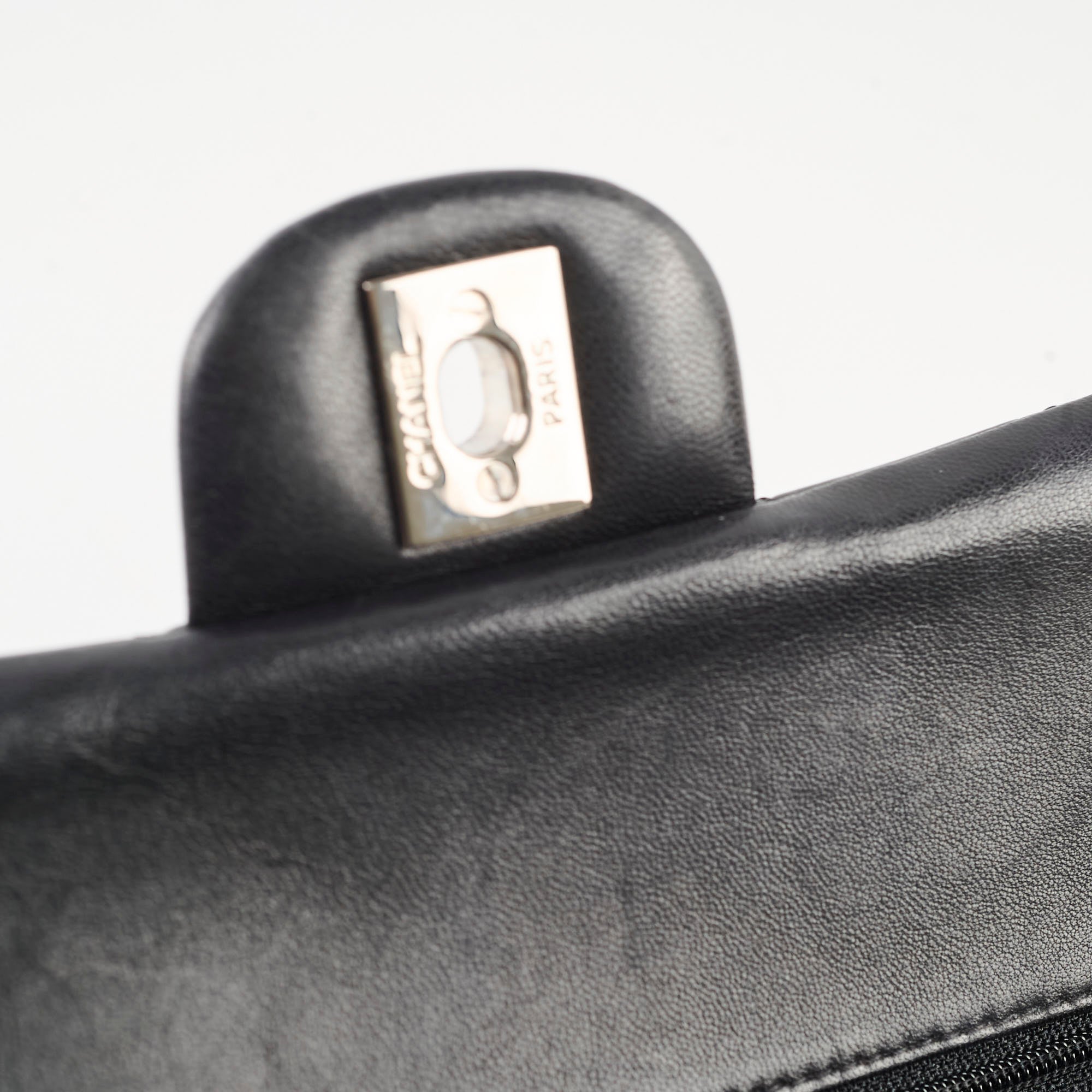 Chanel Classic Flap Medium M/L Patent Black (13 Series)