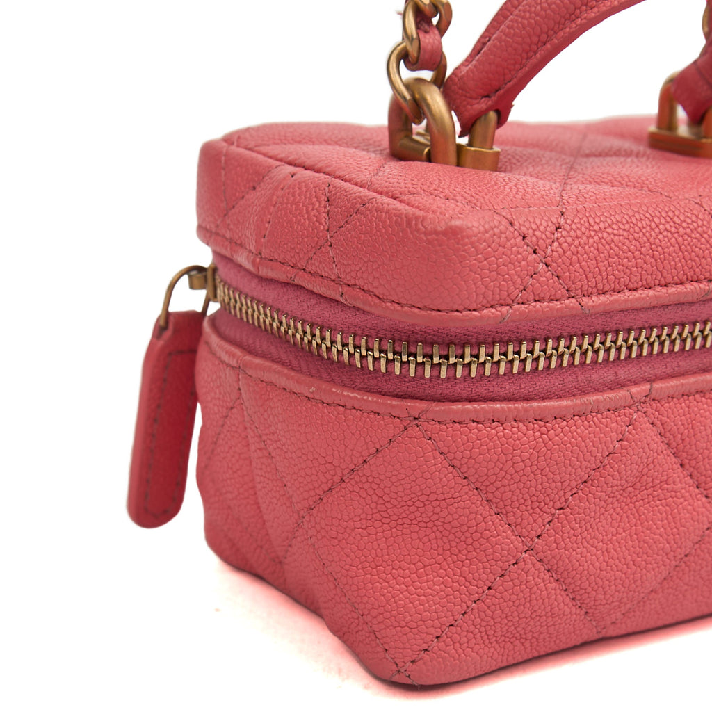 Chanel Cross Body Vanity Case - Mini in Pink, Caviar Leather
