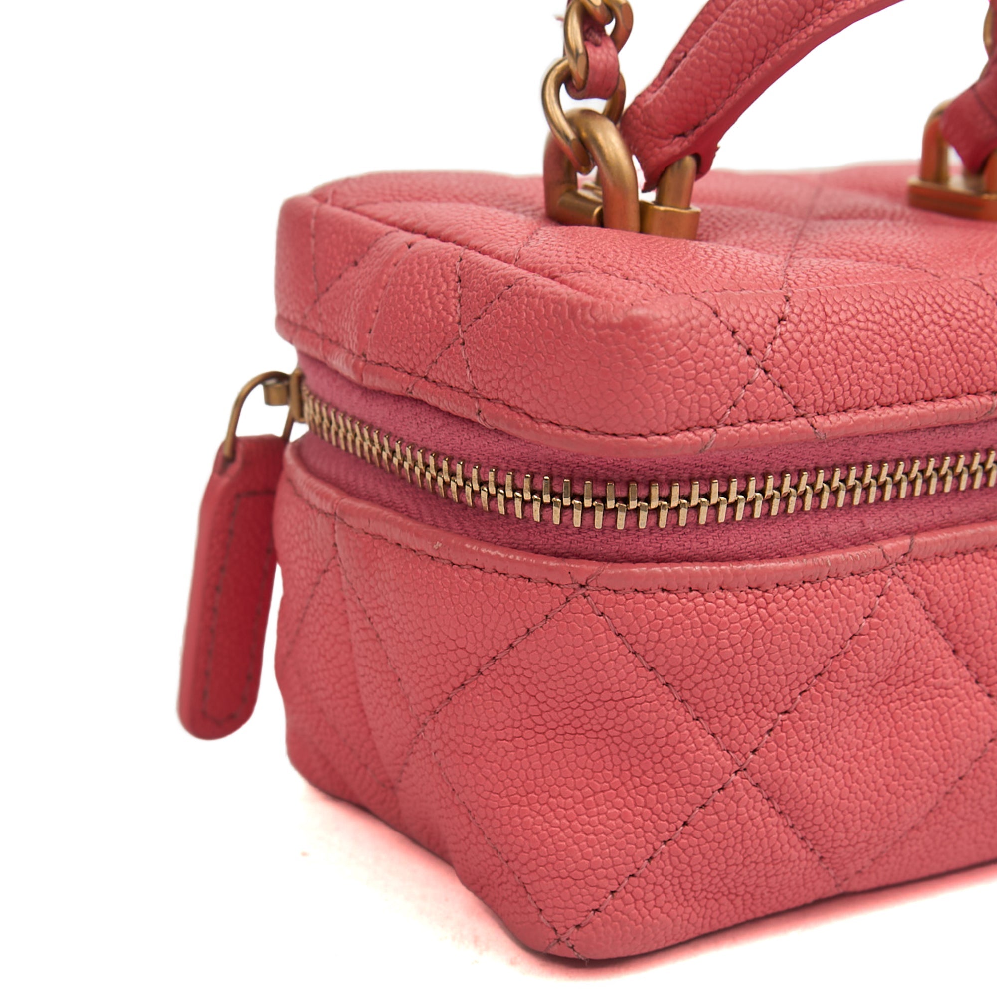 Chanel Cross Body Vanity Case - Mini in Pink, Caviar Leather