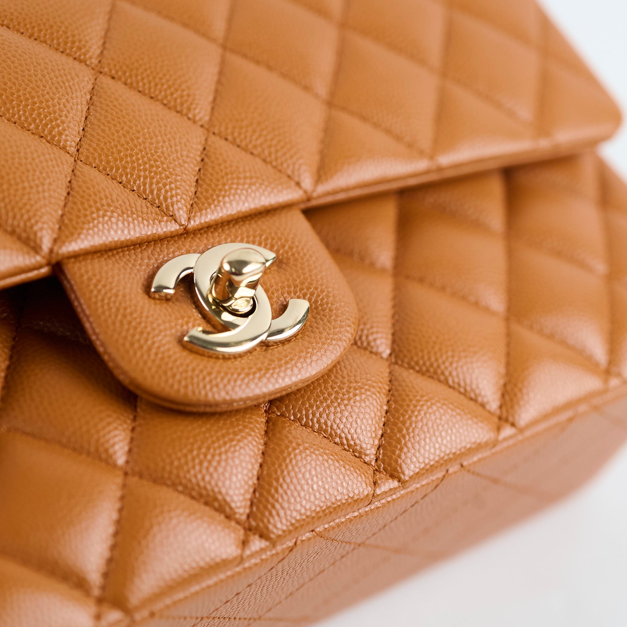 Chanel Medium Classic Flap Caramel Brown Caviar Light Gold HW