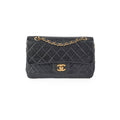 Chanel Vintage Classic Flap Lambskin Black - Series 1