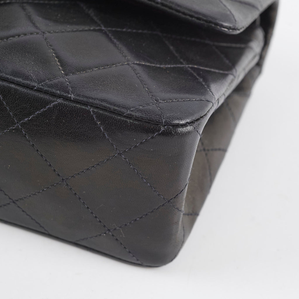 Chanel vintage small classic flap black
