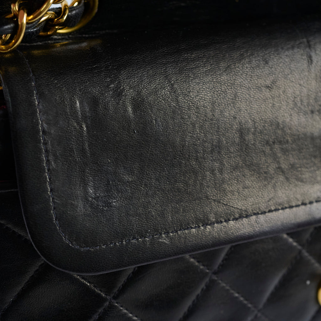 Chanel vintage small classic flap black