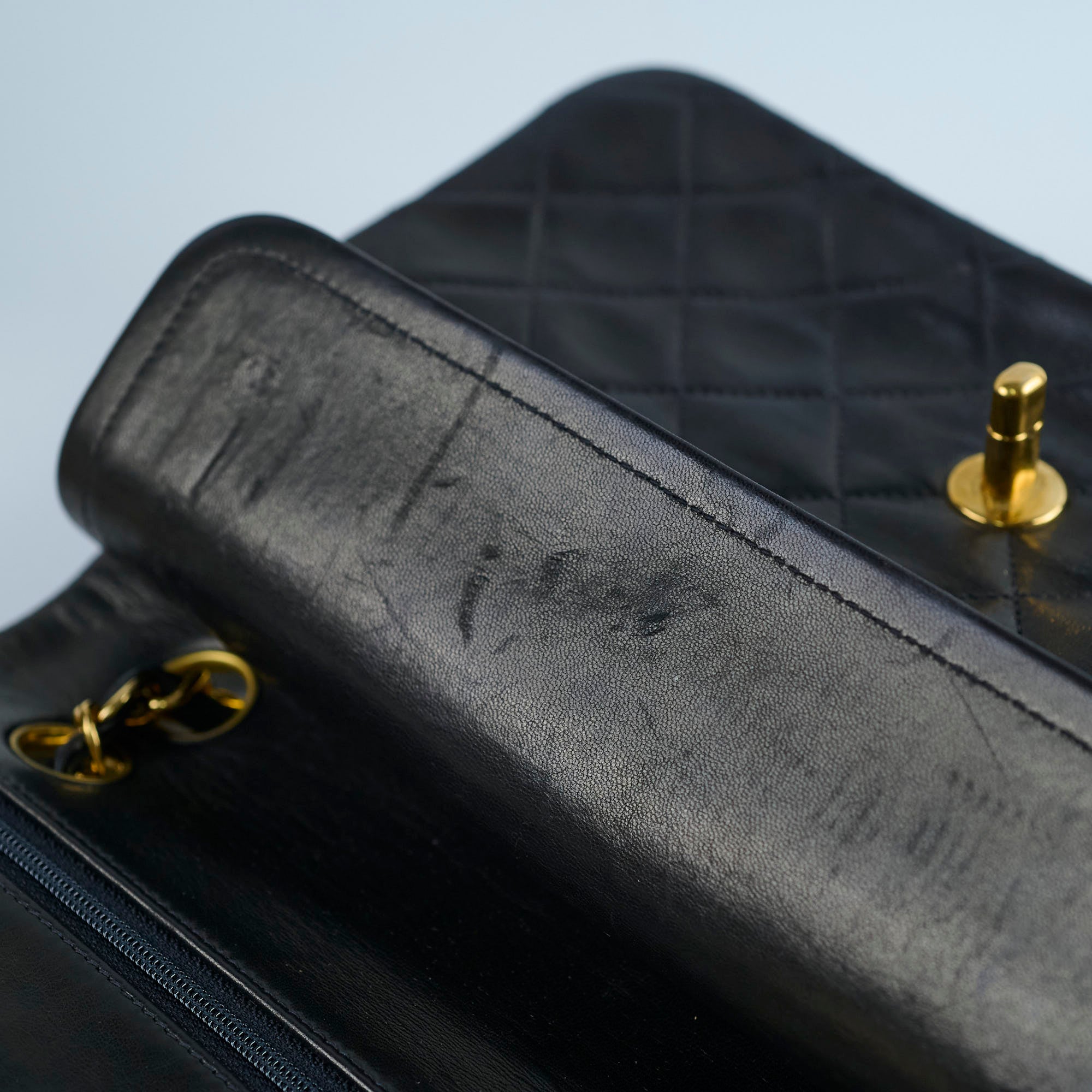 Chanel vintage small classic flap black