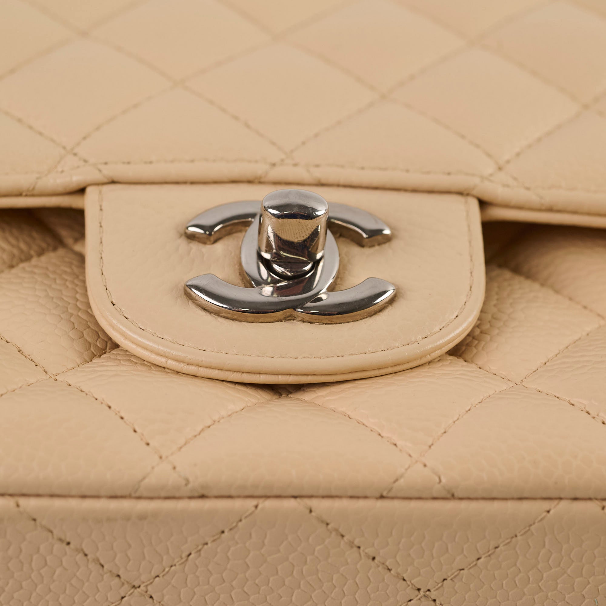 Chanel Classic Flap Medium/Large Caviar Beige