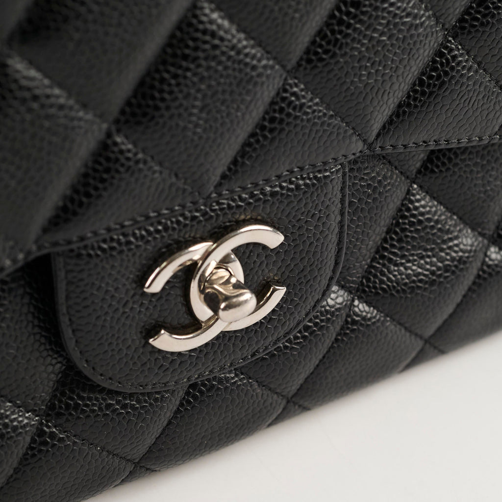 Chanel Classic Flap Jumbo Black Caviar