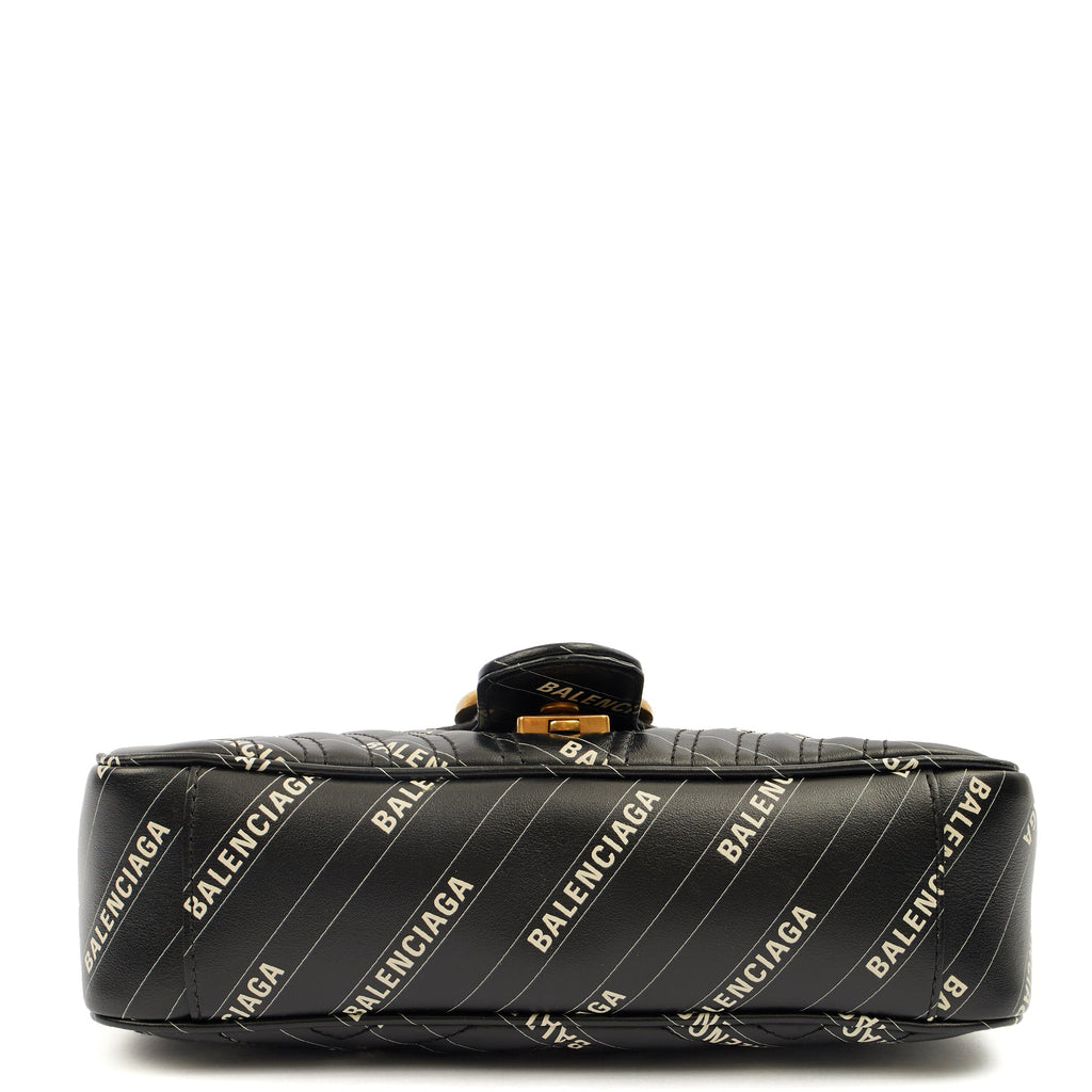 Gucci Shoulder Bag Marmont Shoulder Flap Bag - Medium in Black, Leather