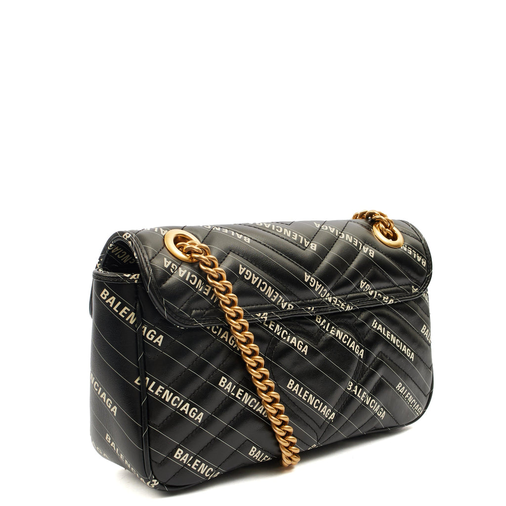 Gucci Shoulder Bag Marmont Shoulder Flap Bag - Medium in Black, Leather