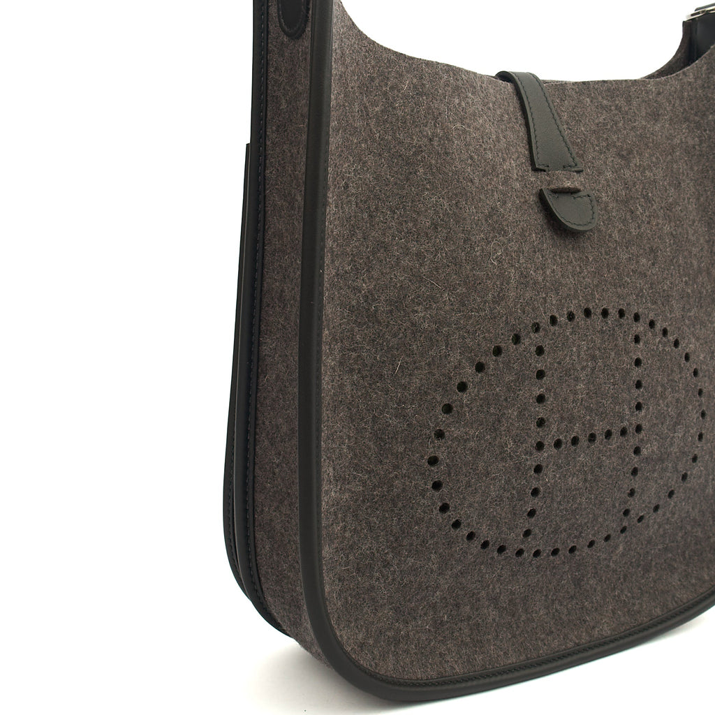 Hermes Cross Body Evelyne 29 in Black, Canvas