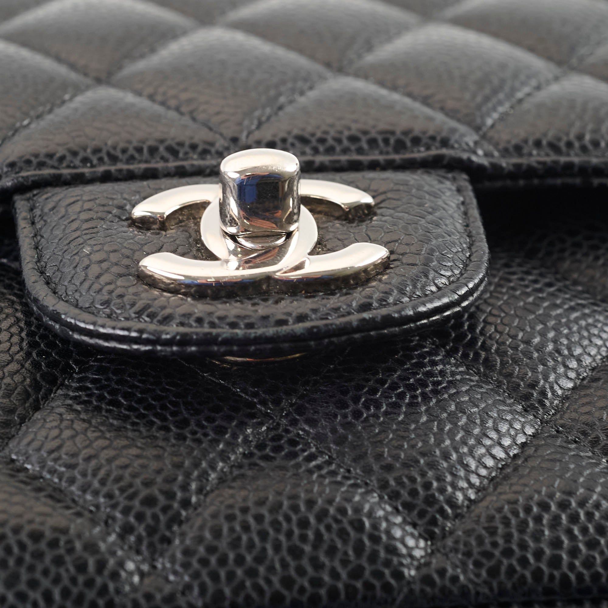 Chanel Classic Flap M/L Caviar Black