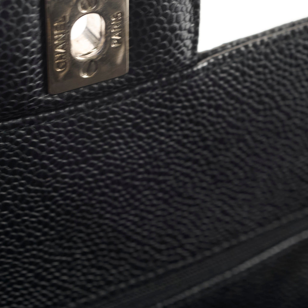 Chanel Classic Flap M/L Caviar Black
