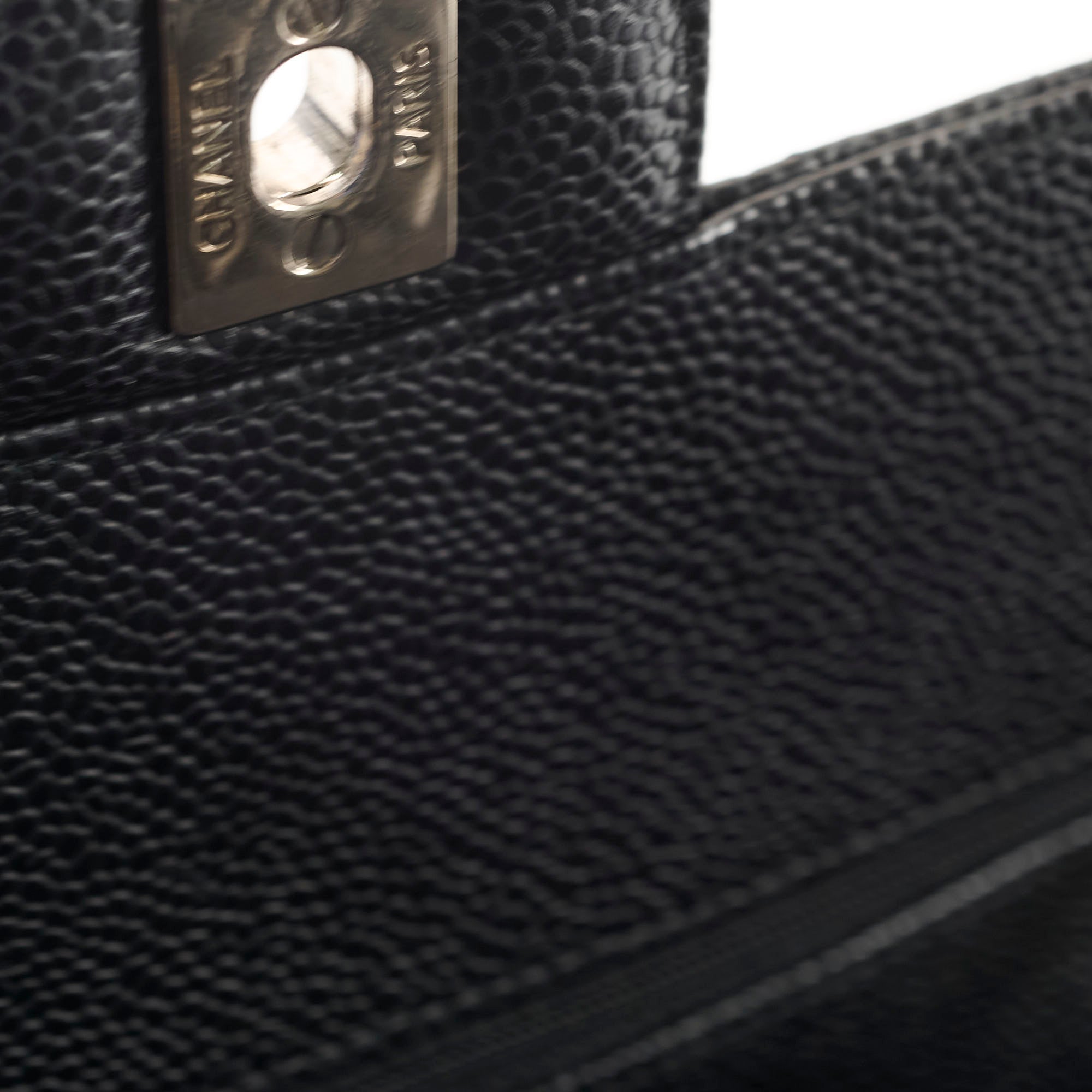 Chanel Classic Flap M/L Caviar Black