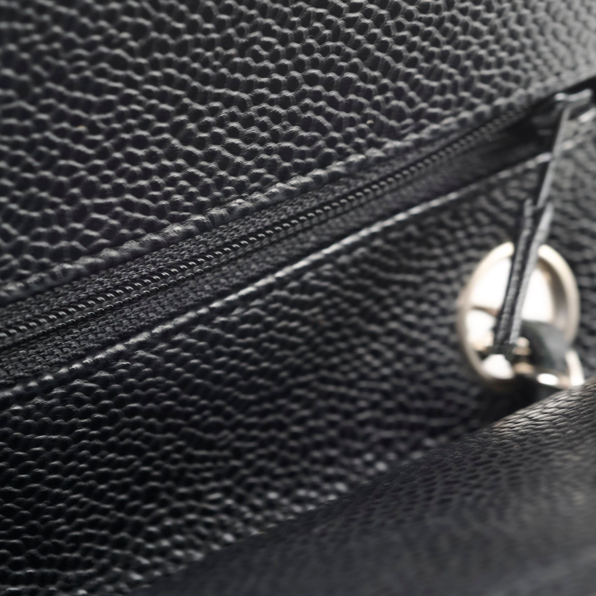 Chanel Classic Flap M/L Caviar Black