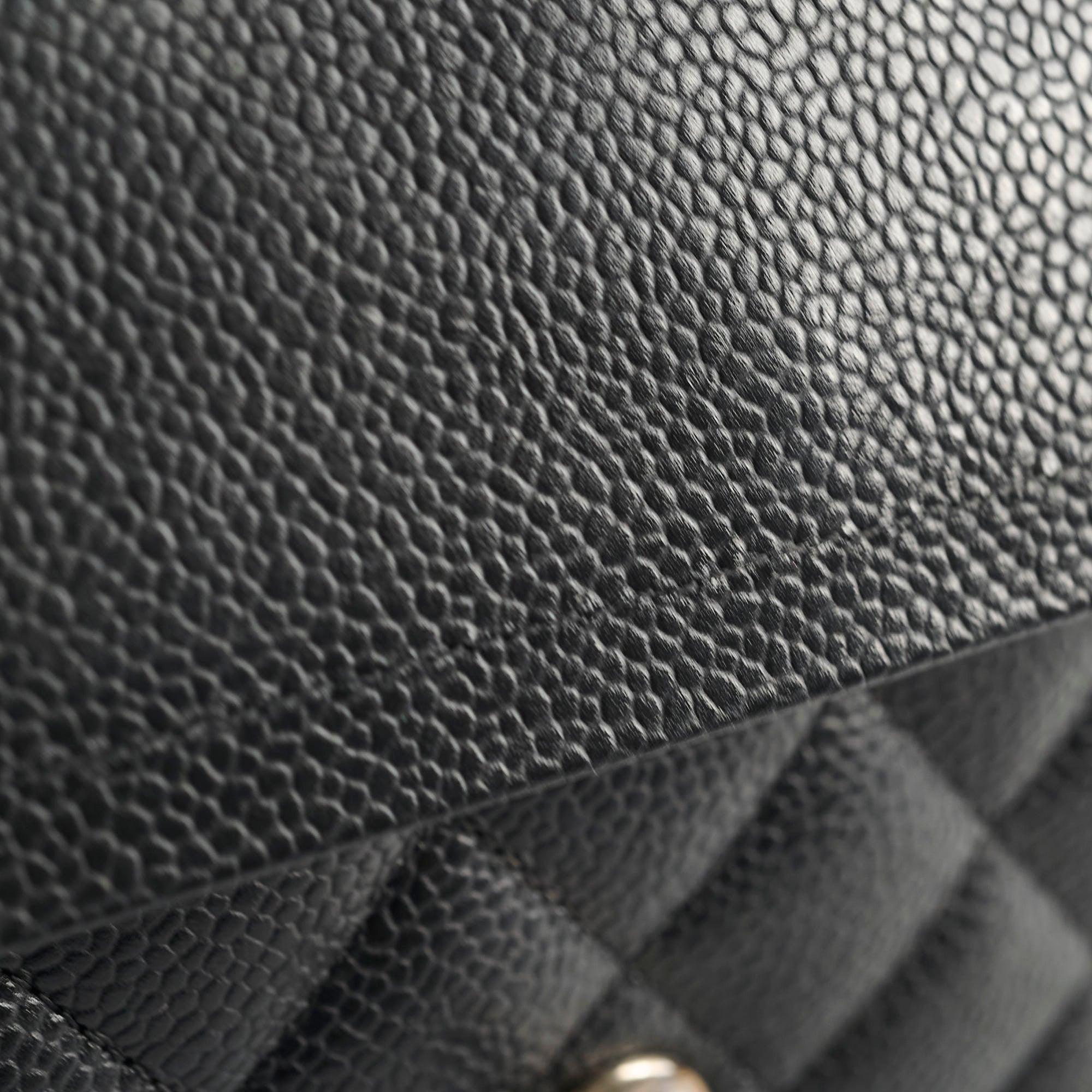 Chanel Classic Flap M/L Caviar Black