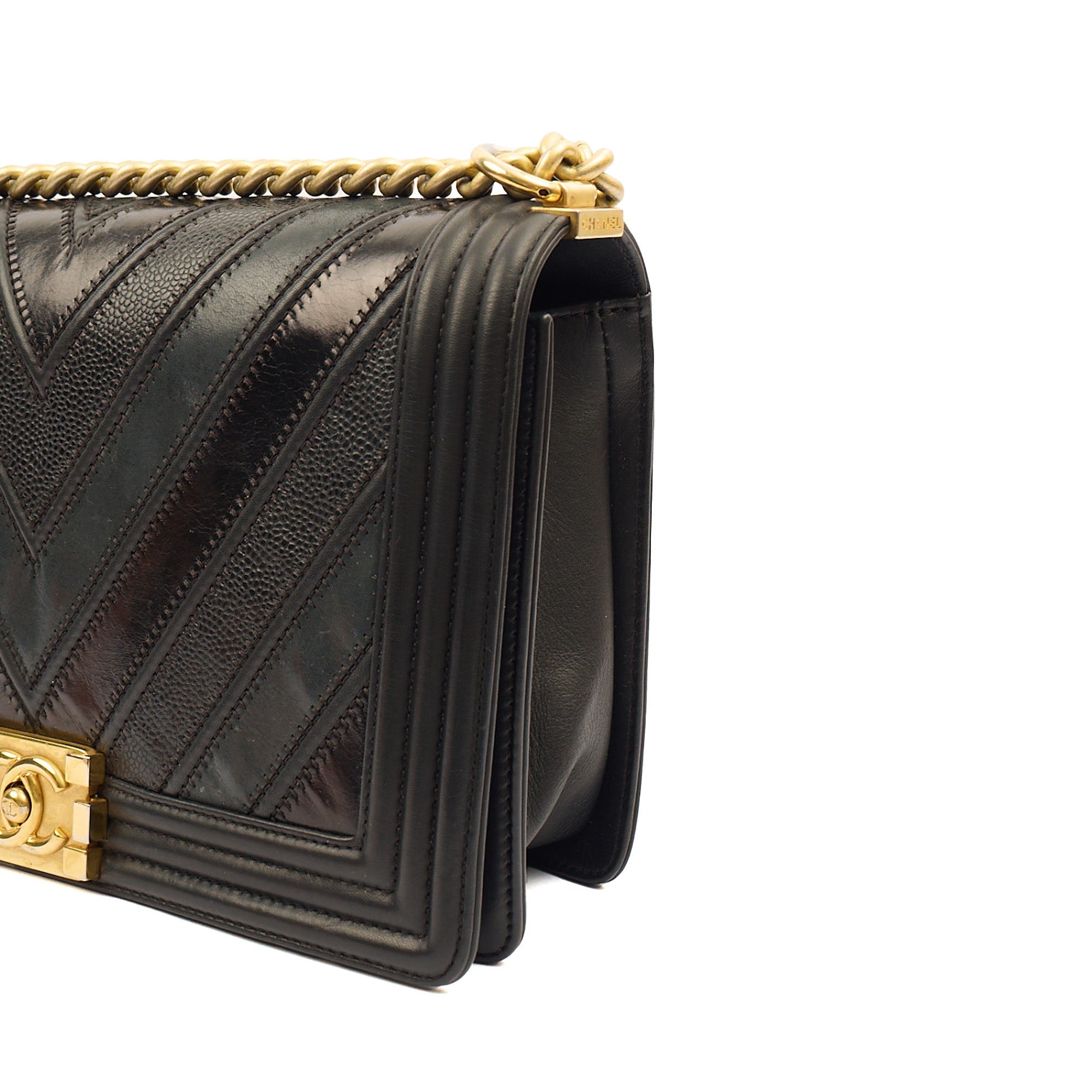 Chanel Shoulder Bag Boy - Medium in Black, Calfskin Leather