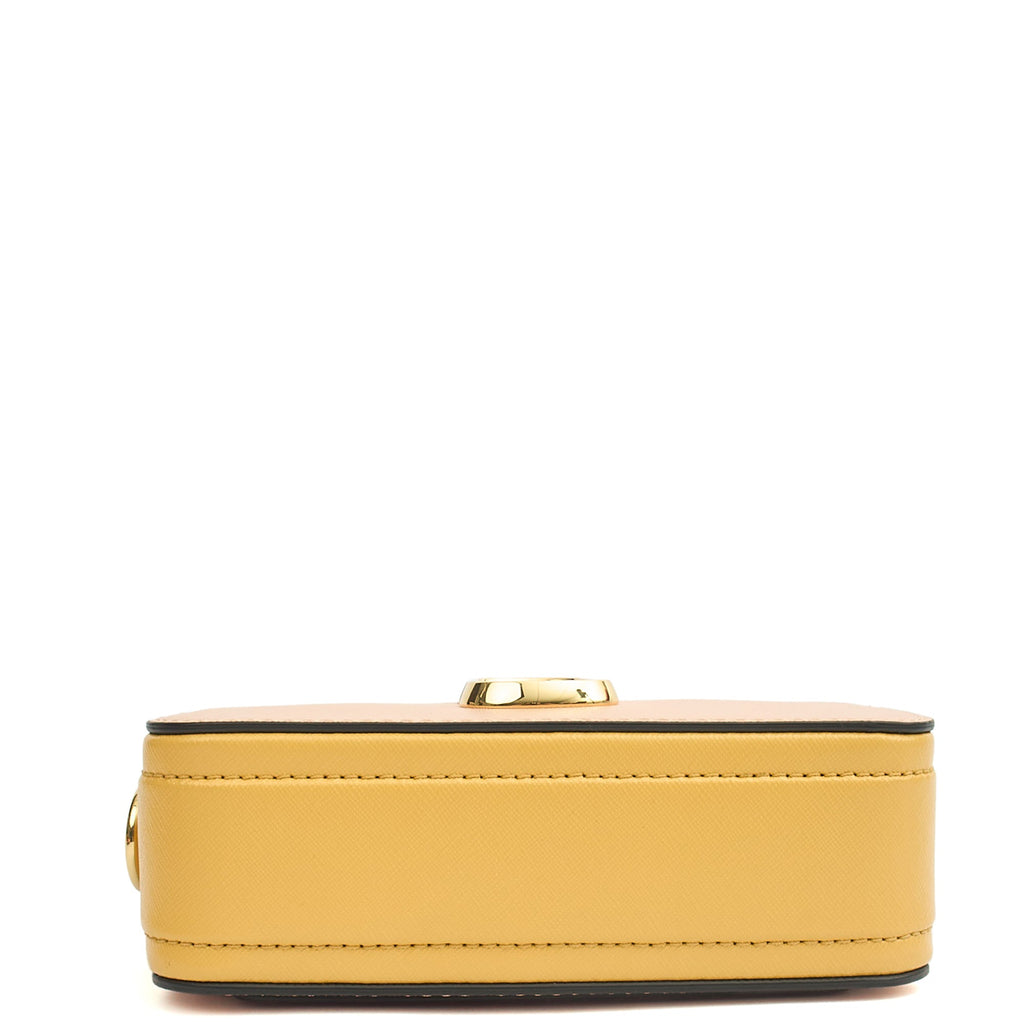 Marc Jacobs Cross Body Snapshot in Pink, Leather