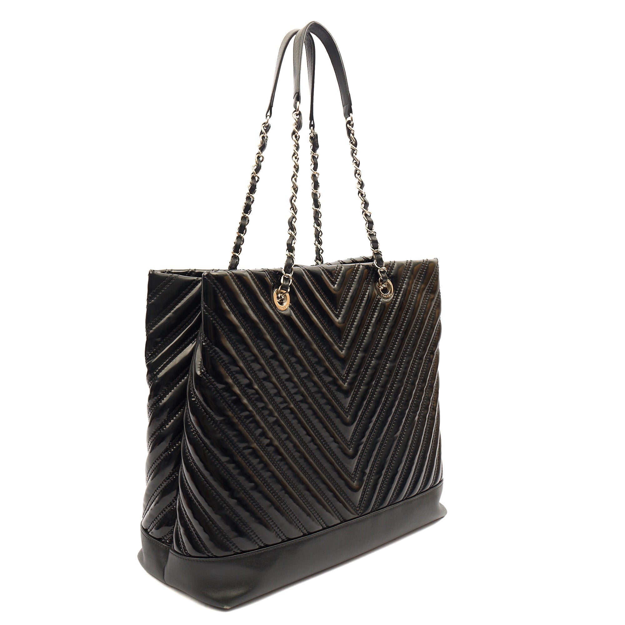 Chanel Tote in Black, Patent Leather