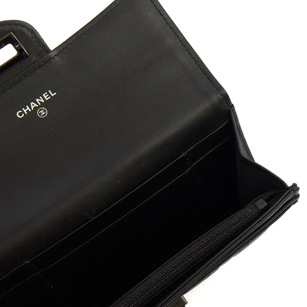 Chanel Purse Flap Wallet in Black, Crinkled Calfskin Leather