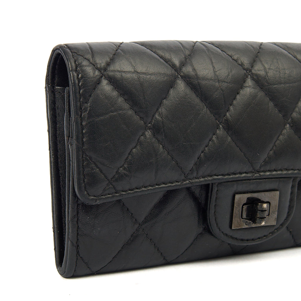 Chanel Purse Flap Wallet in Black, Crinkled Calfskin Leather