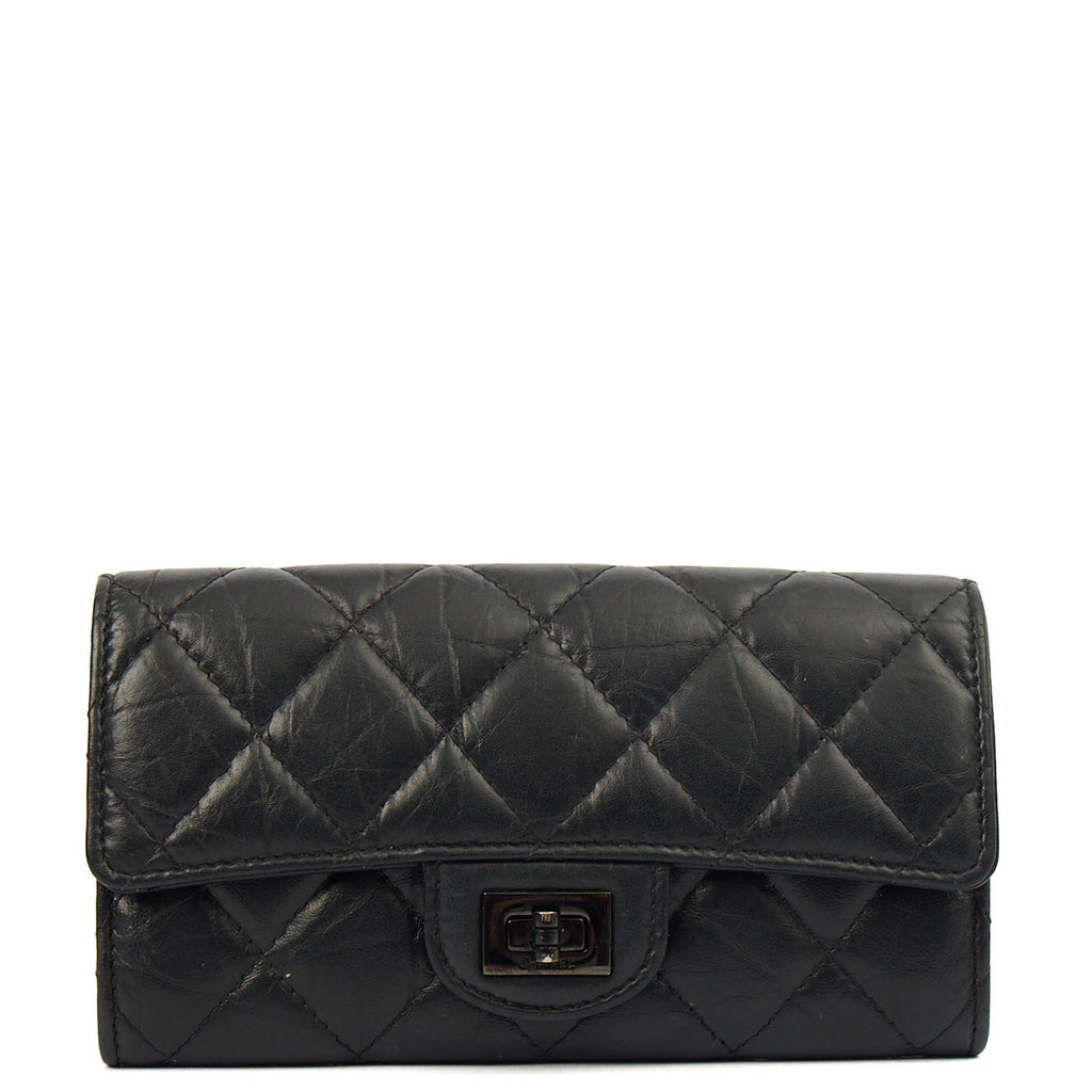 Chanel Purse Flap Wallet in Black, Crinkled Calfskin Leather