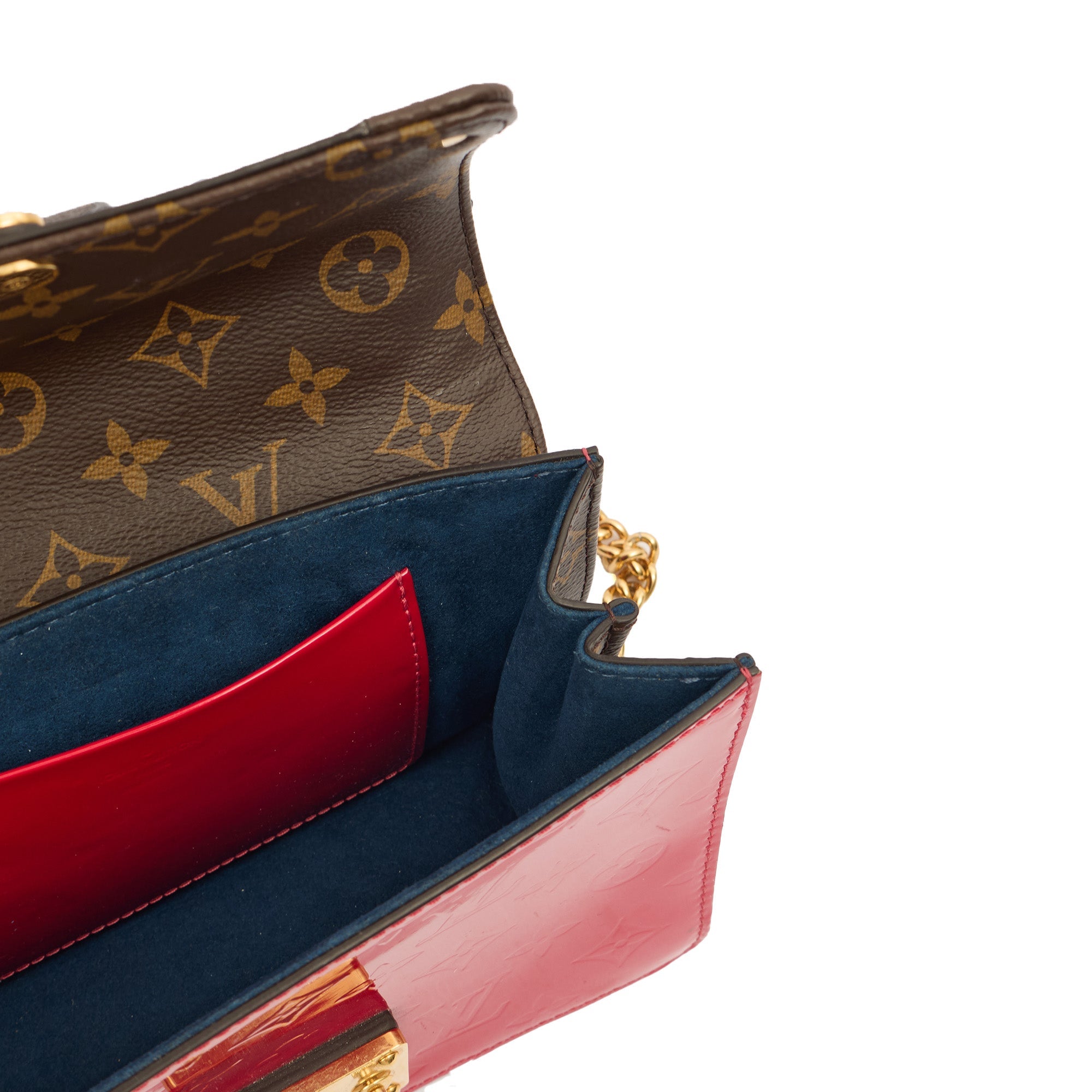 Louis Vuitton Shoulder Bag Wynwood in Red, Patent Leather