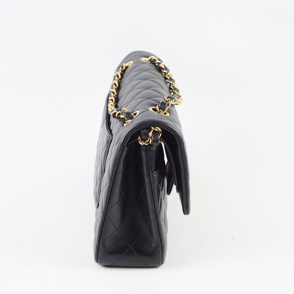 Chanel M/L Classic Flap Lambskin Black - 2026