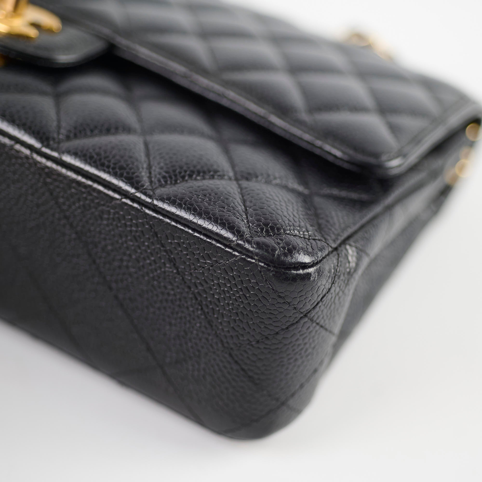Chanel Classic Flap Medium Caviar Black