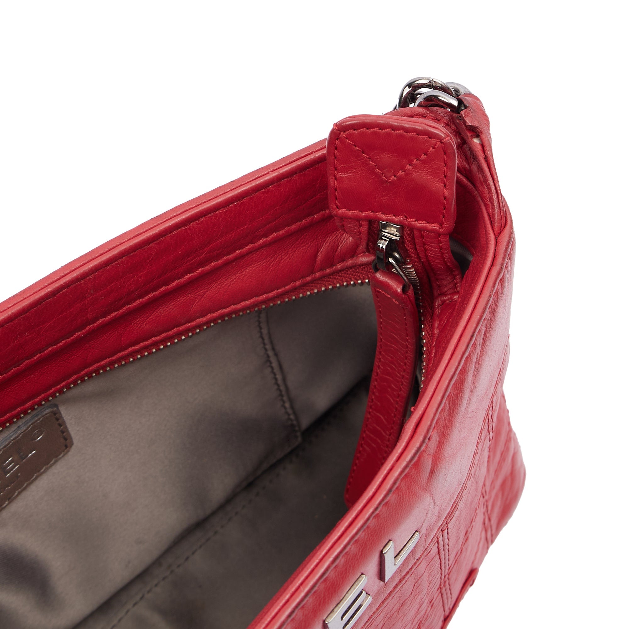 Chanel Shoulder Bag in Red, Calfskin Leather