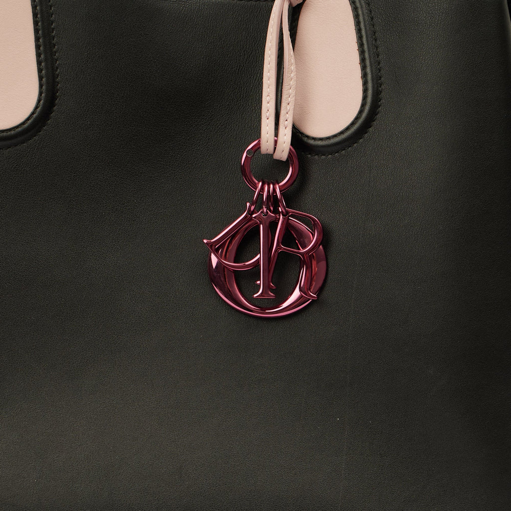 Christian Dior Tote Tote in Black, Leather