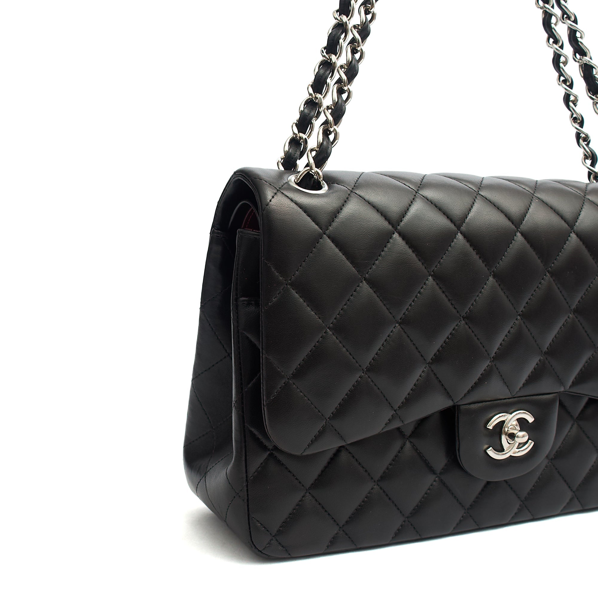 Chanel Shoulder Bag Classic Double Flap - Large in Black, Lambskin Leather