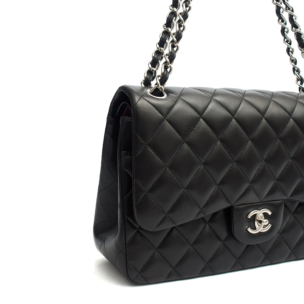 Chanel Shoulder Bag Classic Double Flap - Large in Black, Lambskin Leather