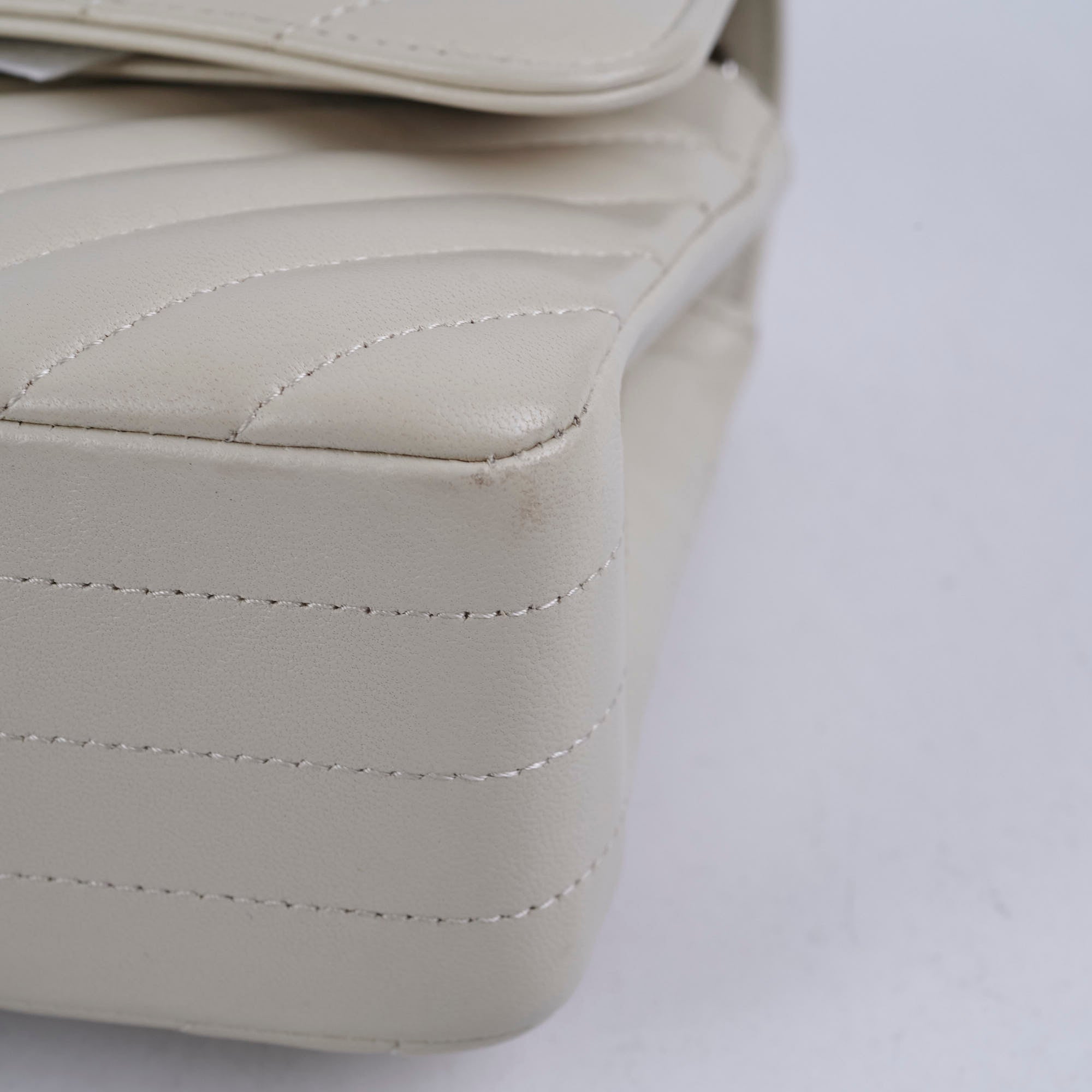 Chanel Classic Flap Small Lambskin Chevron Cream - Series 31