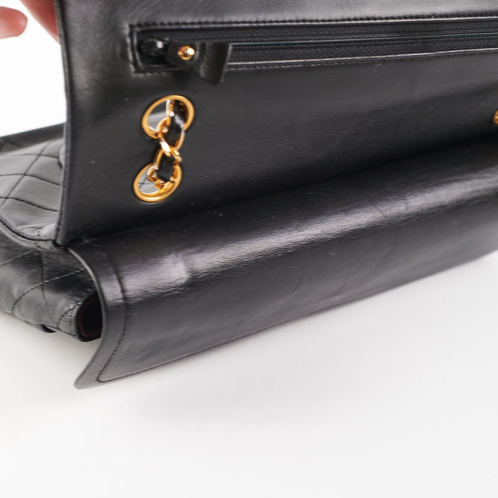 Chanel Vintage Medium/Large Classic Flap