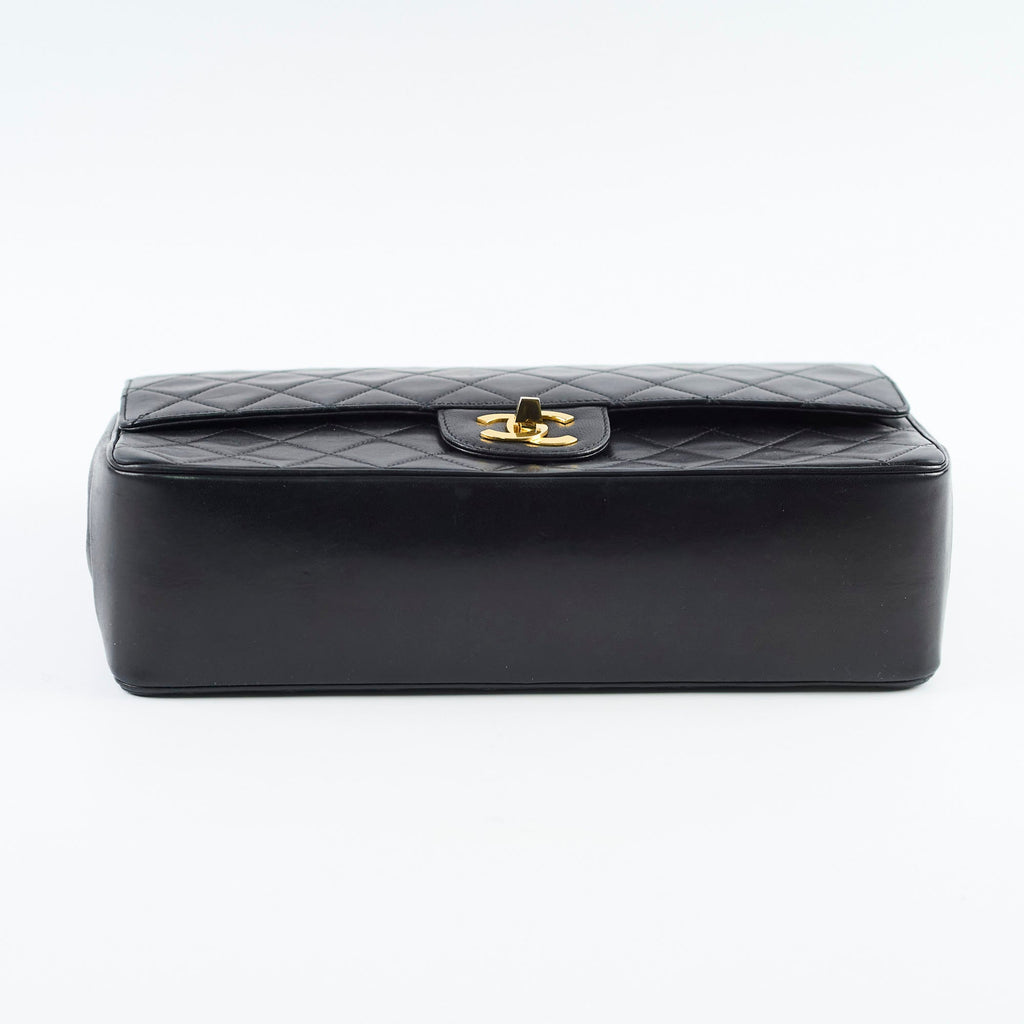 Chanel Vintage Medium Classic Flap Bag Black