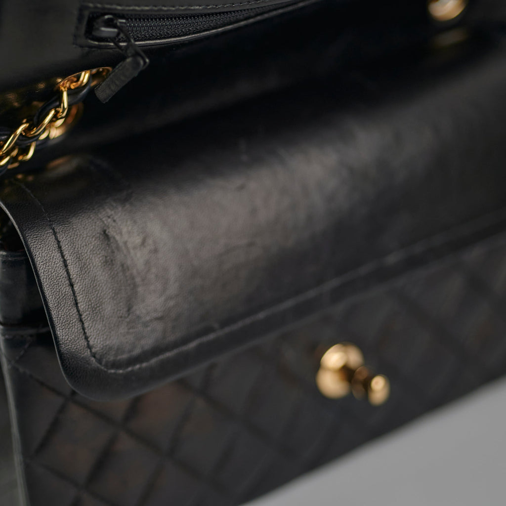 Chanel Vintage Classic Flap M/L Lambskin Black - Series 7
