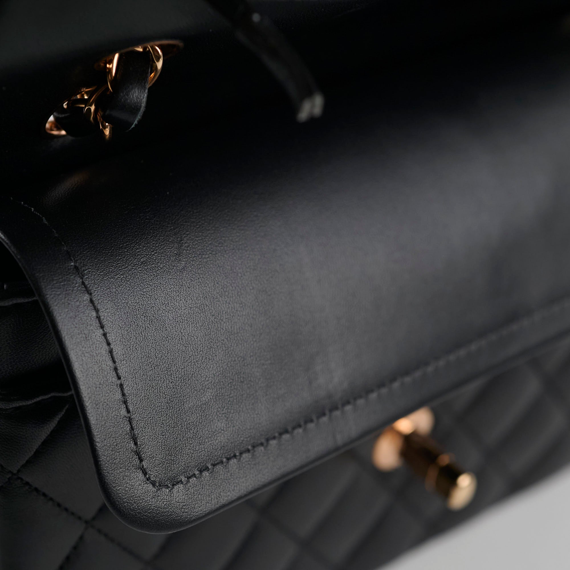 Chanel Classic Flap Small Black (microchip)