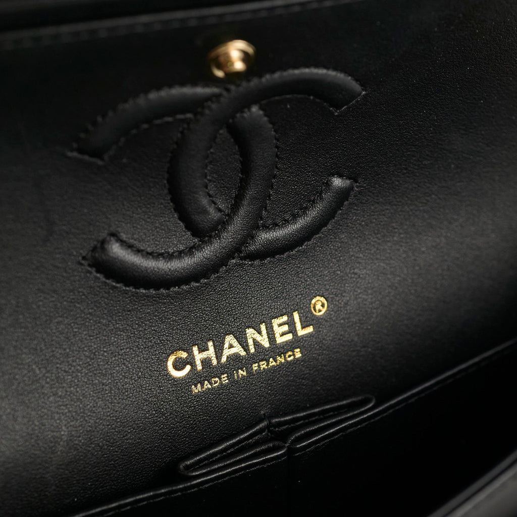 Chanel Classic Flap Small Black (microchip)