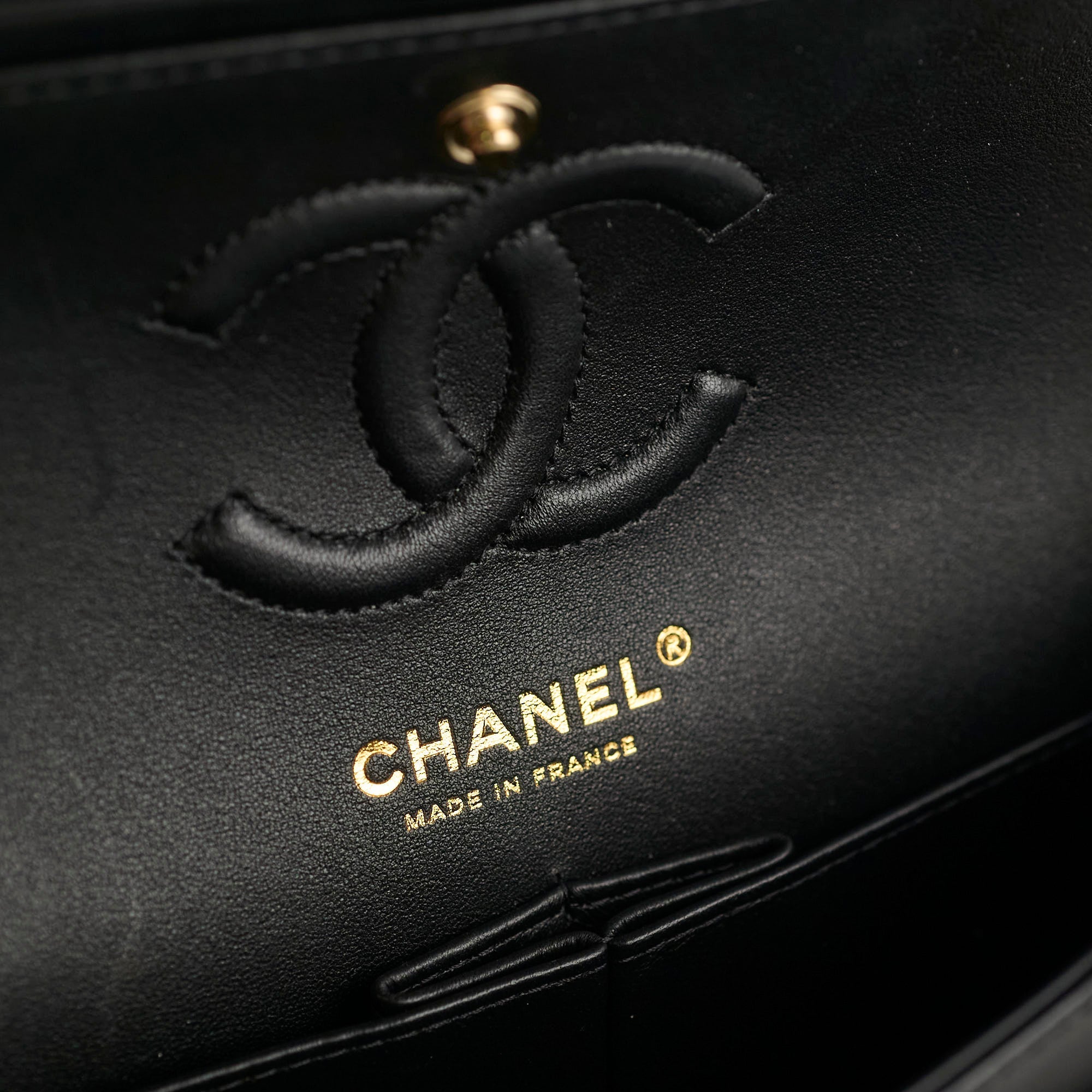 Chanel Classic Flap Small Black (microchip)