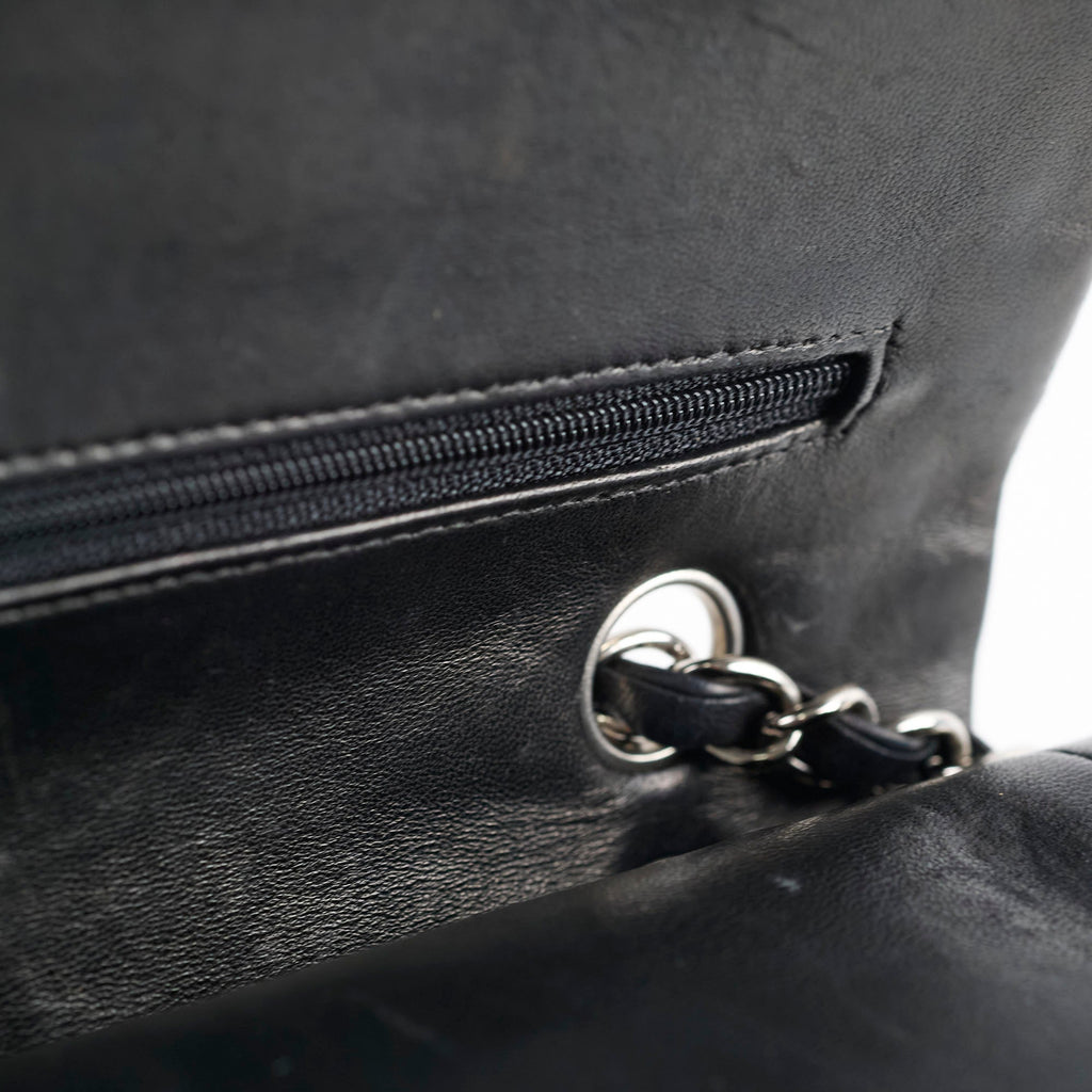 Chanel Medium M/L Classic Flap Black