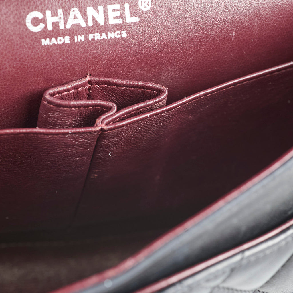 Chanel Medium M/L Classic Flap Black