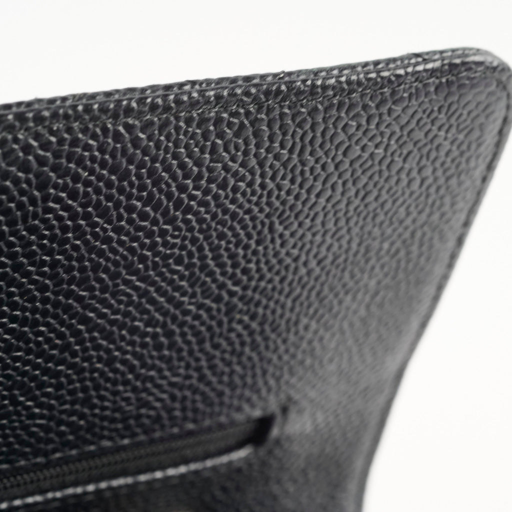 Chanel Medium Classic Flap Black Caviar SHW