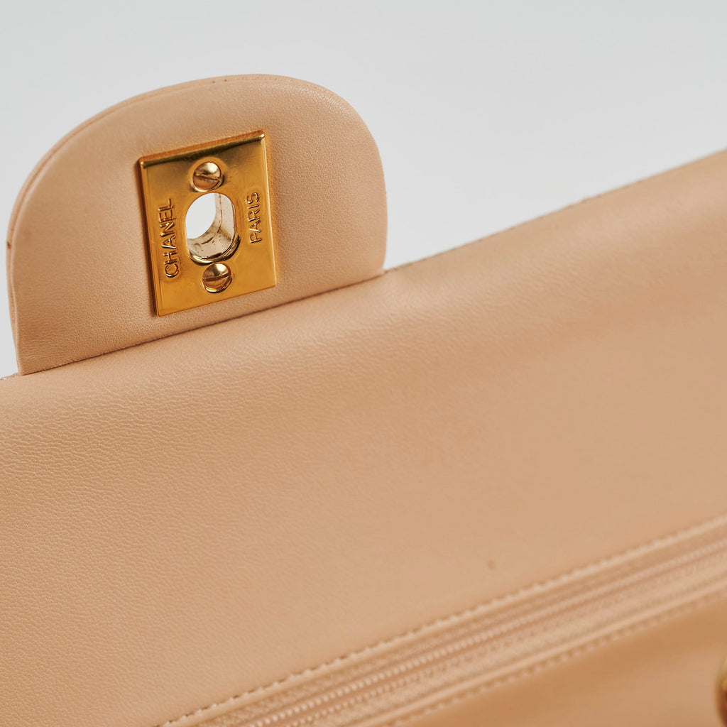 Chanel Classic Flap Medium Lambskin Beige