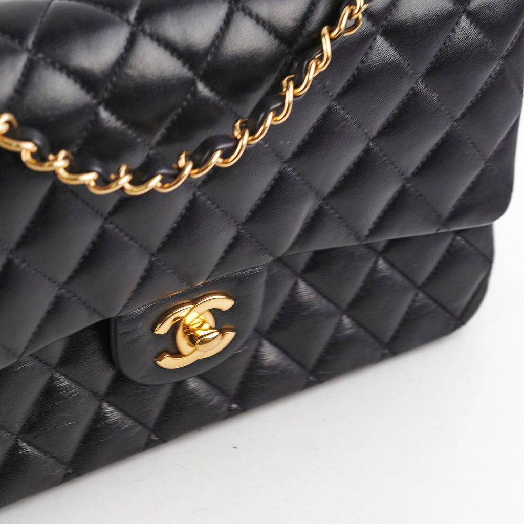 Chanel medium/large quilted classic flap black (microchipped)