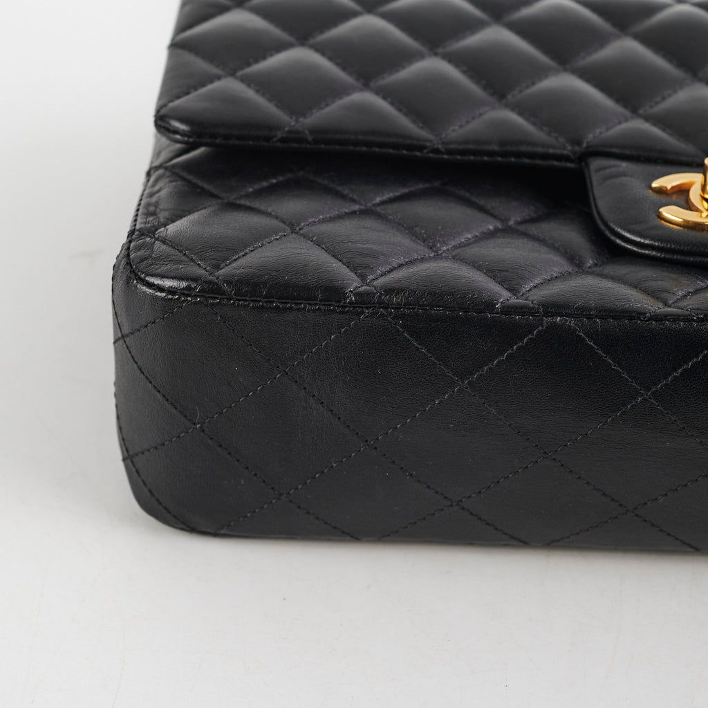 Chanel medium/large quilted classic flap black (microchipped)