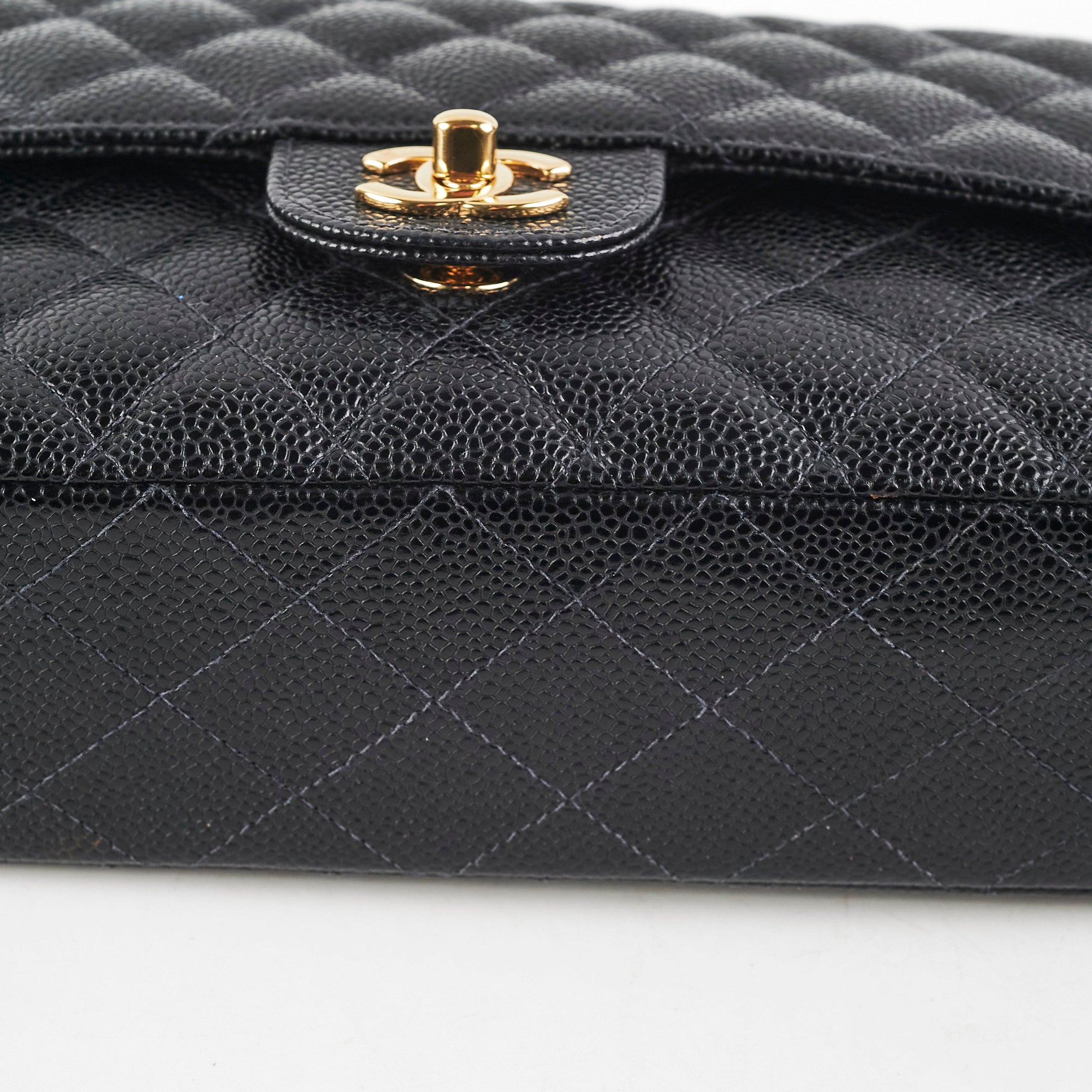 Chanel Medium/Large Classic Flap Caviar Black - Series 8