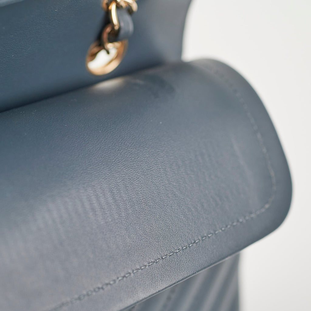 Chanel Chevron M/L Lambskin Classic Flap Dark Grey/Blue